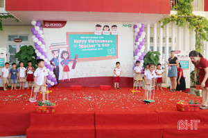 “Happy Teacher’s day” ở Trường Mầm non iSchool Hà Tĩnh