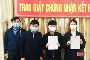 Các địa phương ở Hà Tĩnh tổ chức trao giấy chứng nhận kết hôn có yếu tố nước ngoài