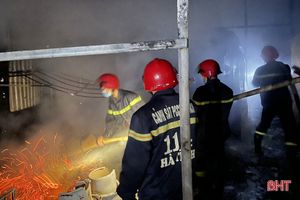 Kịp thời khống chế đám cháy tại cửa hàng kinh doanh đồ gia dụng ở Nghi Xuân