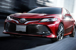 Toyota Camry 2019 sắp ra mắt tại Malaysia