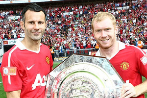 Vingroup mất 8 tháng đàm phán để đưa Giggs, Scholes đến Việt Nam