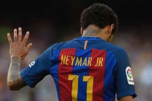 Barcelona chính thức tuyên bố: Neymar được phép rời CLB