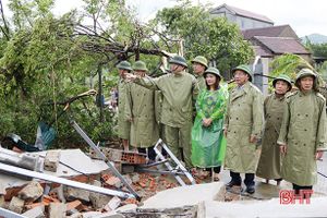 Toàn cảnh 24h ứng phó bão số 4 của chính quyền, nhân dân Hà Tĩnh