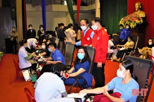 Lễ hội Xuân hồng tại huyện Hương Khê thu về 276 đơn vị máu