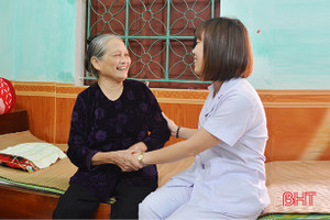 "Ăn tết ở trung tâm ấm áp không khác chi ở nhà...!"