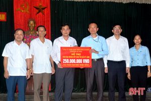Formosa Hà Tĩnh và Công ty Hoành Sơn hỗ trợ 500 triệu xây nhà đại đoàn kết