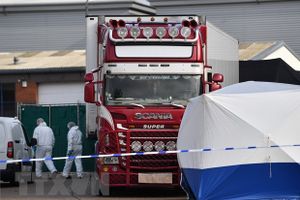 Vụ 39 thi thể trong xe tải ở Anh: Tiếp tục xét xử các bị cáo
