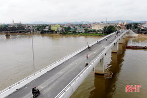 Cầu Thọ Tường mới giúp người dân giao thương thuận lợi