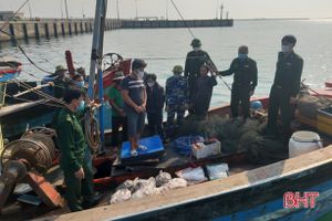2 tàu giã cào bị bắt trên vùng biển Hà Tĩnh