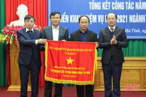 Sở GTVT Hà Tĩnh nhận Cờ thi đua xuất sắc của Chính phủ