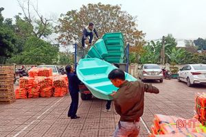 Phân bổ nguồn hàng hỗ trợ lũ lụt cho các địa phương, hộ nghèo Hương Sơn