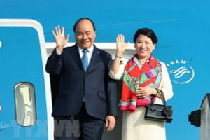 Thủ tướng Nguyễn Xuân Phúc lên đường dự Hội nghị Cấp cao ASEAN 33