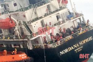 Hà Tĩnh cứu thành công 18 thuyền viên tàu nước ngoài bị nạn tại Cảng Sơn Dương