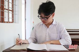 Nam sinh Hà Tĩnh giành giải nhất quốc gia môn Hóa học mơ ước trở thành bác sỹ