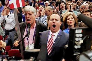 Tranh cãi hỗn loạn tại Đại hội của Đảng cộng hòa Mỹ