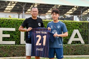 Chính thức: Lương Xuân Trường ra mắt đội bóng vô địch Thái Lan