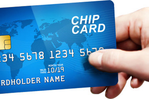 Chuyển đổi thẻ từ ATM sang thẻ chip, người dùng cần lưu ý gì?