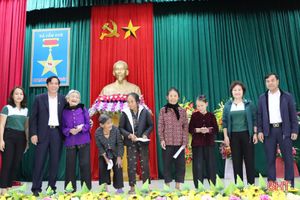 VCB Việt Nam, Hội đồng hương tại Hà Nội trao hơn 1,2 tỷ đồng cho người dân Cẩm Xuyên