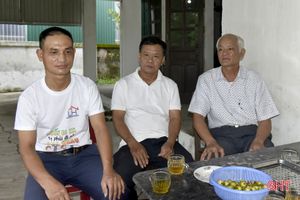 2 hộ dân ở thị xã Hồng Lĩnh viết đơn xin “thoát nghèo”