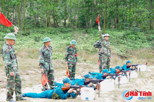 Clip: DQTV Hương Khê bắn "bách phát bách trúng" mục tiêu bay thấp