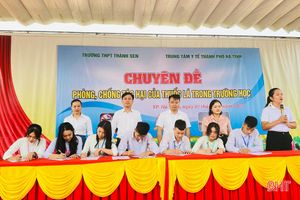 Học sinh THPT Thành Sen cam kết thực hiện trường học không khói thuốc