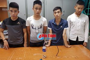 4 thanh niên ra bờ kênh "đập đá" trong đêm