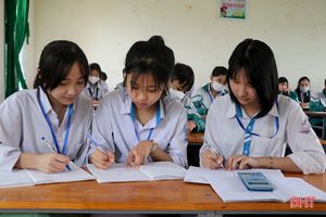 Các trường học ở Hà Tĩnh tăng cường thời lượng ôn tập cho học sinh lớp 9