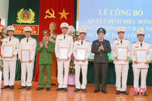 Điều động 23 công an chính quy về đảm nhiệm các chức danh công an 9 xã ở Hương Sơn và Lộc Hà