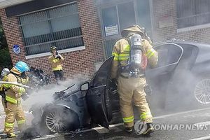 Xe BMW liên tục tự phát hỏa ở Hàn Quốc