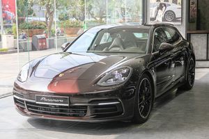 Chi tiết Porsche Panamera 4 Sport Turismo giá 6,642 tỷ tại Việt Nam