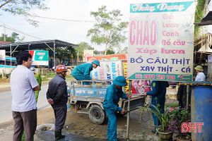 Hương Khê giải tỏa hành lang ATGT trên tuyến đường mòn Hồ Chí Minh