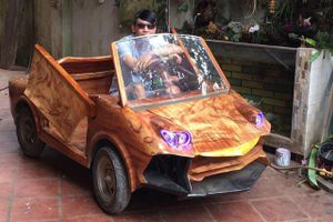 Ngắm “siêu xe” Lamborghini bằng gỗ độc đáo giá 20 triệu của 9x Hà Nội