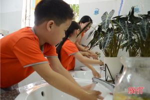 Phòng chống virus corona ở hơn 700 trường học Hà Tĩnh