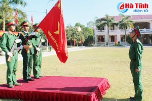 Chiến sỹ mới Trung đoàn 841 tuyên thệ dưới cờ Tổ quốc