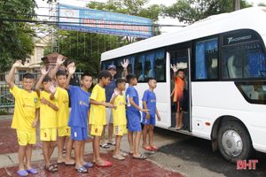 Đội Hà Tĩnh xuất quân dự Giải bóng đá quốc gia dành cho trẻ em có hoàn cảnh đặc biệt