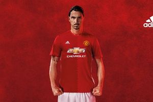 Man United thu 76 triệu bảng trong 1 tuần nhờ bán áo đấu của Ibra