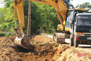 Hoàn thành 35,6km GTNT chỉ tiêu cả năm, Lộc Hà muốn làm thêm gần 5km