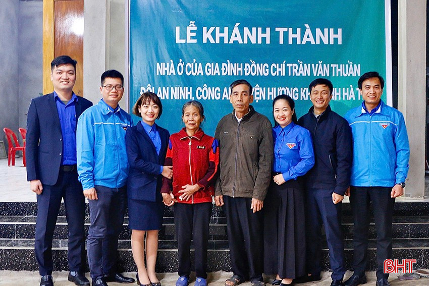 Đoàn cơ sở BIDV Hà Tĩnh tích cực tham gia các chương trình an sinh xã hội. bqbht_br_z6687729981685-a8be05b9c66f0809138d6b1165ccaca8.jpg