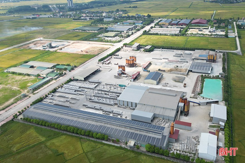Ha Tinh verfügt über 11 Industrieparks, in die der Staat investiert hat. Foto: Ha Phuong. bqbht_br_37.jpg