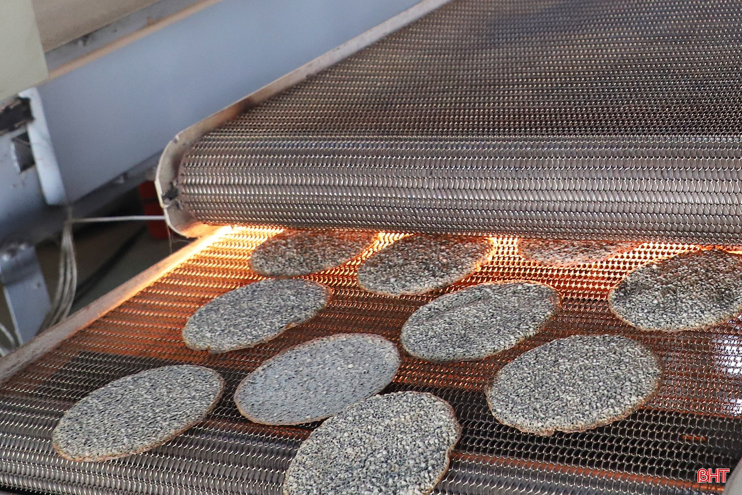 Bánh đa vừng Nguyên Lâm đã xuất khẩu sang Nhật Bản.