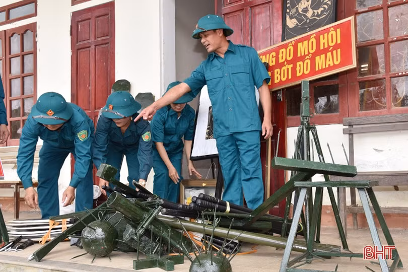 Ðổi mới nội dung, phương pháp, nâng cao chất lượng huấn luyện bộ đội