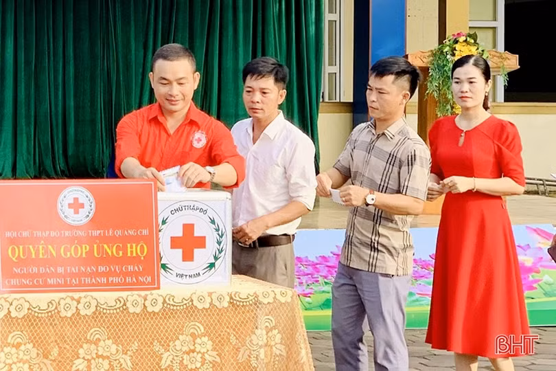 Hà Tĩnh trao gần 343 triệu đồng hỗ trợ nạn nhân vụ cháy chung cư mini