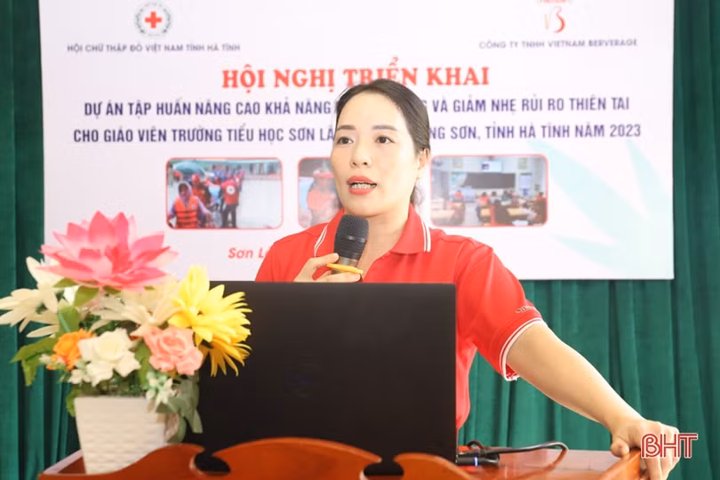 Nâng cao khả năng phòng chống, giảm nhẹ giảm nhẹ rủi ro do thiên tai cho giáo viên ở Hương Sơn