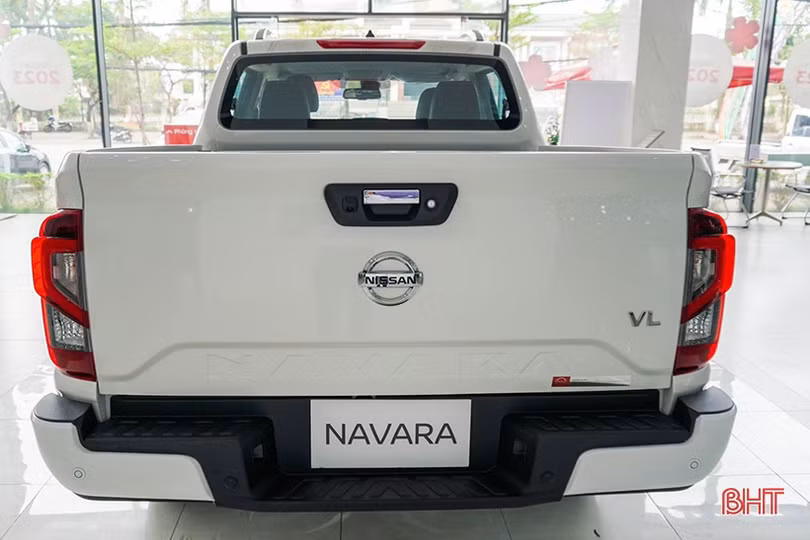 Cận cảnh những phiên bản Nissan Navara hút người mua của Nissan Hà Tĩnh