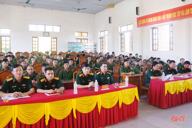 Hoàn thành huấn luyện cho cán bộ khung B - tiểu đoàn dự bị động viên