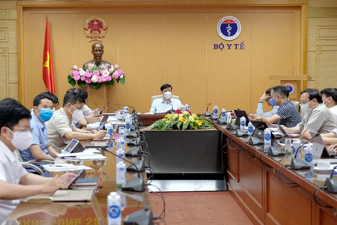 Bộ Y tế huy động 10.000 cán bộ, nhân viên y tế hỗ trợ chống dịch tại TP. Hồ Chí Minh