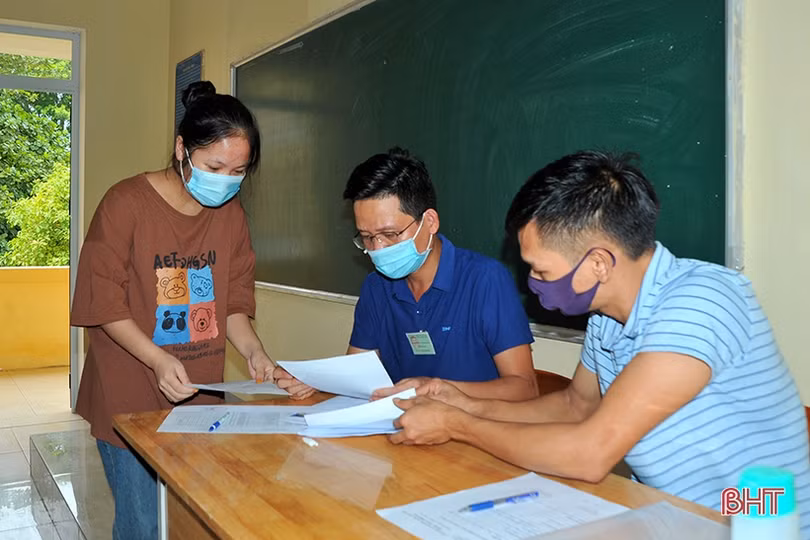 Hơn 17.300 thí sinh Hà Tĩnh làm thủ tục dự thi tốt nghiệp THPT