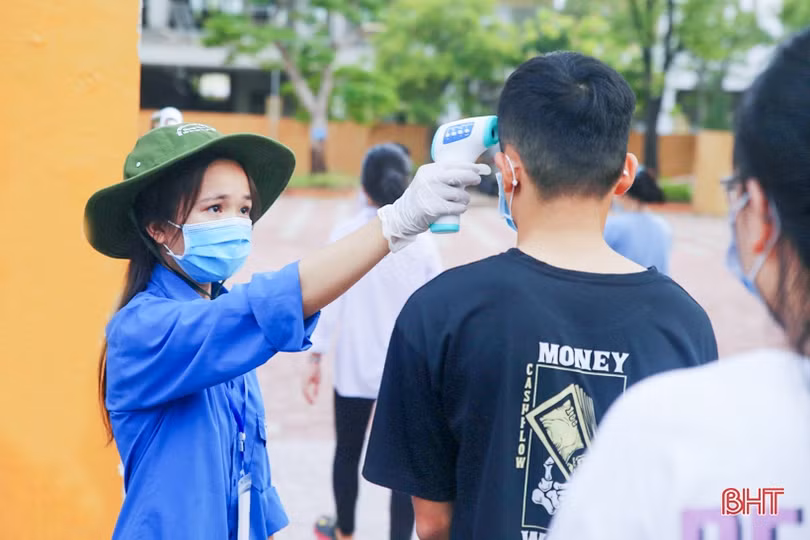 20 năm tiếp sức mùa thi - Lan tỏa giá trị nhân văn của tuổi trẻ Hà Tĩnh