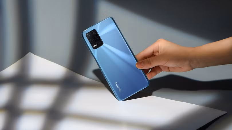 6 smartphone 5G tầm trung mới ra mắt