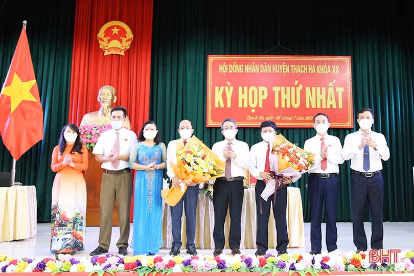 Ông Nguyễn Văn Thắng tái cử chức vụ Chủ tịch HĐND huyện Thạch Hà